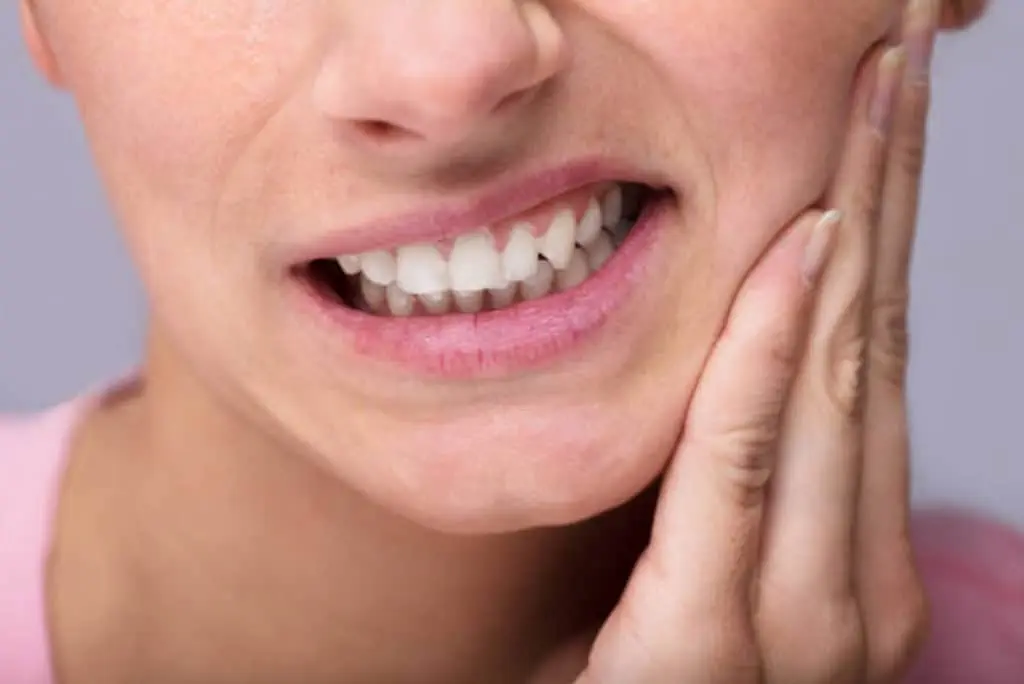 tooth desensitization - Markham dentists by 7 Days Dental