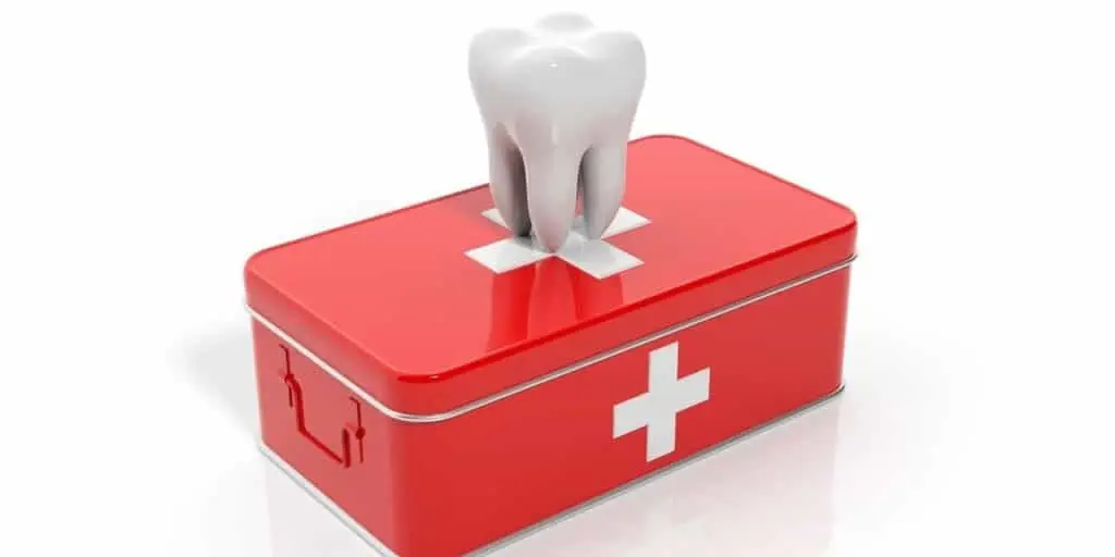 oral cancer,signs of oral cancer,regular screening,treatment of oral cancer,visual screening